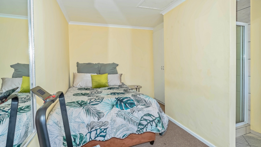 1 Bedroom Property for Sale in Sunset Glen Western Cape